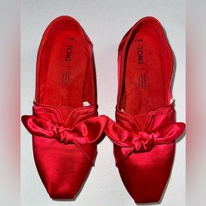 TOMS Red with bow